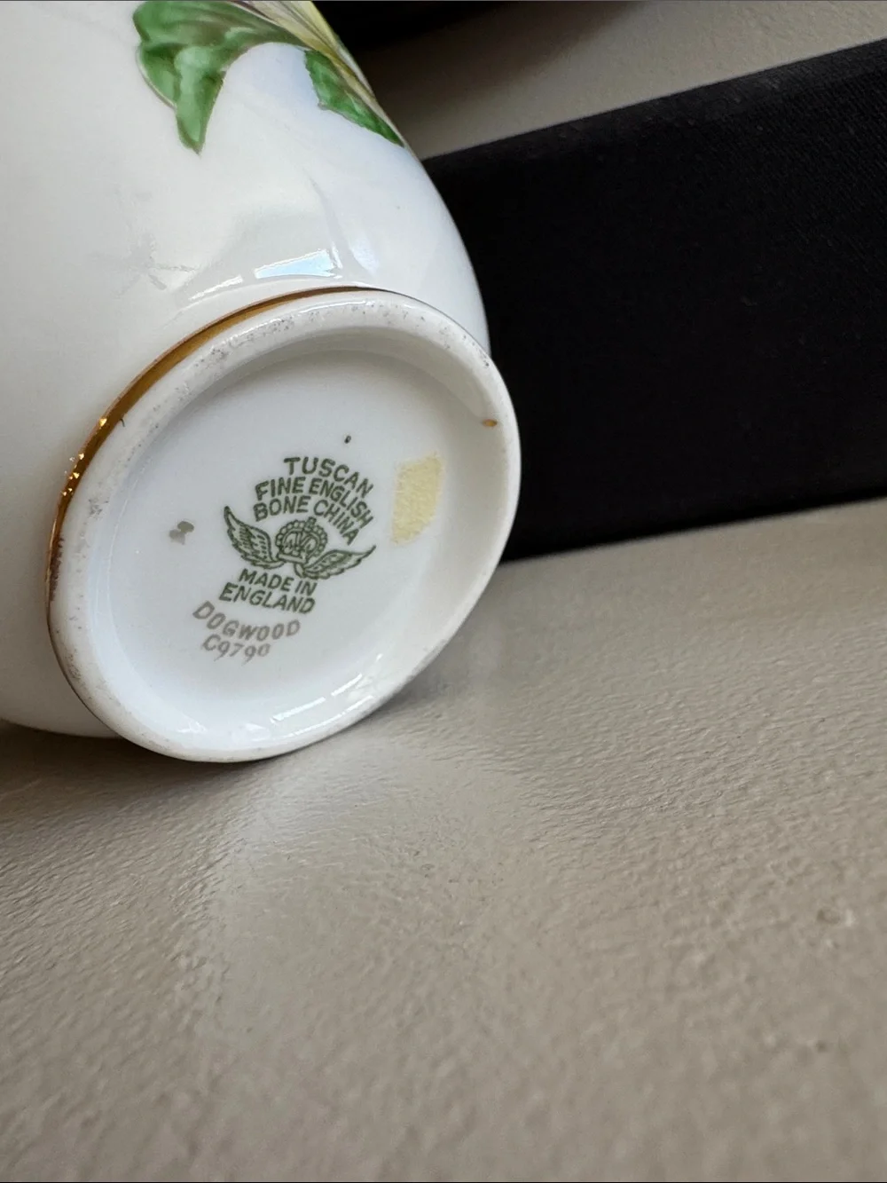 Tuscan Dogwood Fine English Bone China Vintage Tea Cup & Saucer
